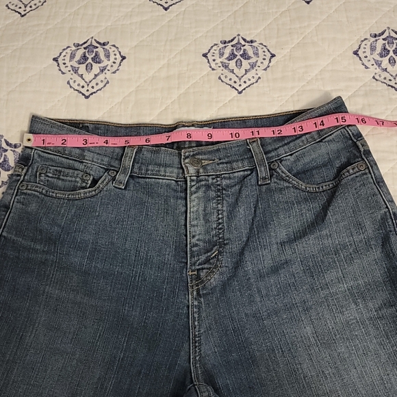 Levi's 512 Boot Cut "Perfectly Slimming" Sz 12M - Picture 2 of 11